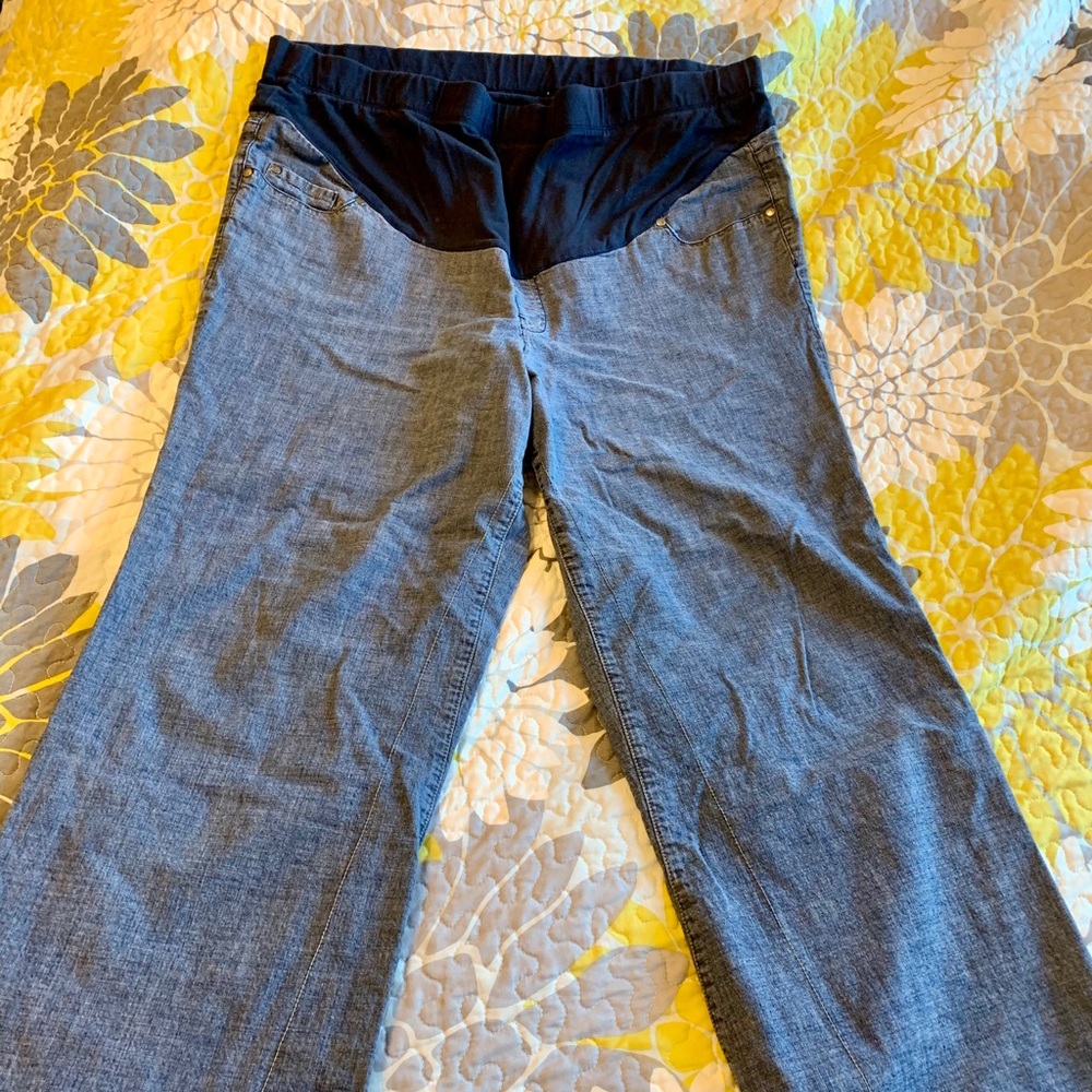 Maternity jeans! Size 22 average, gently worn
